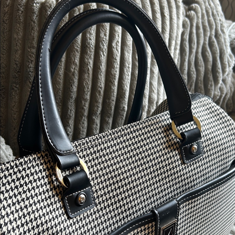 London Fog Classic Satchel Cambridge 16" Black & White Houndstooth Unisex Bag - Picture 5 of 16